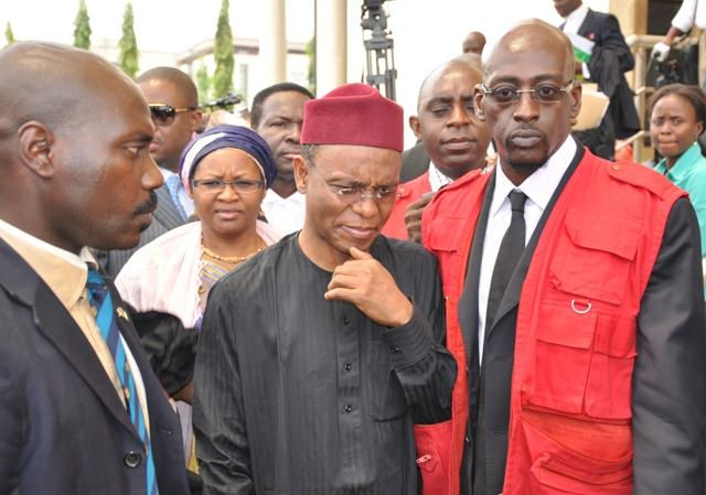 Governor el-Rufai with EFCC officials, arrested for embezzlement 