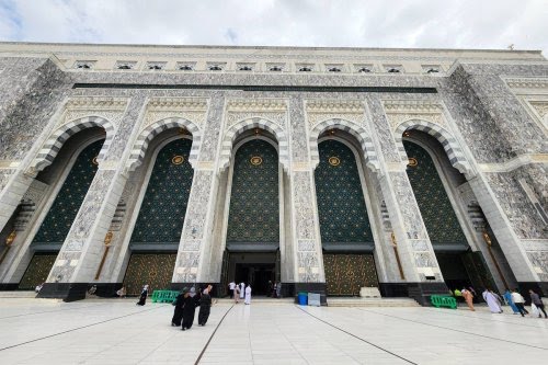 Bin Salman announces new orders to restrict Ramadan in Saudi Arabia