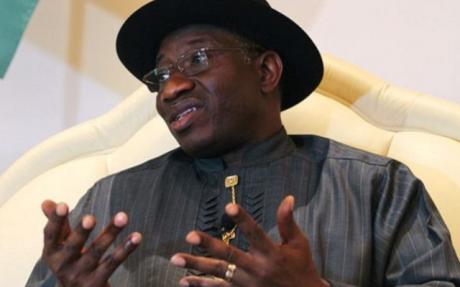 Economic And Security Collapse: Jonathan Is A Threat To Nigeria – NewsRescue.com