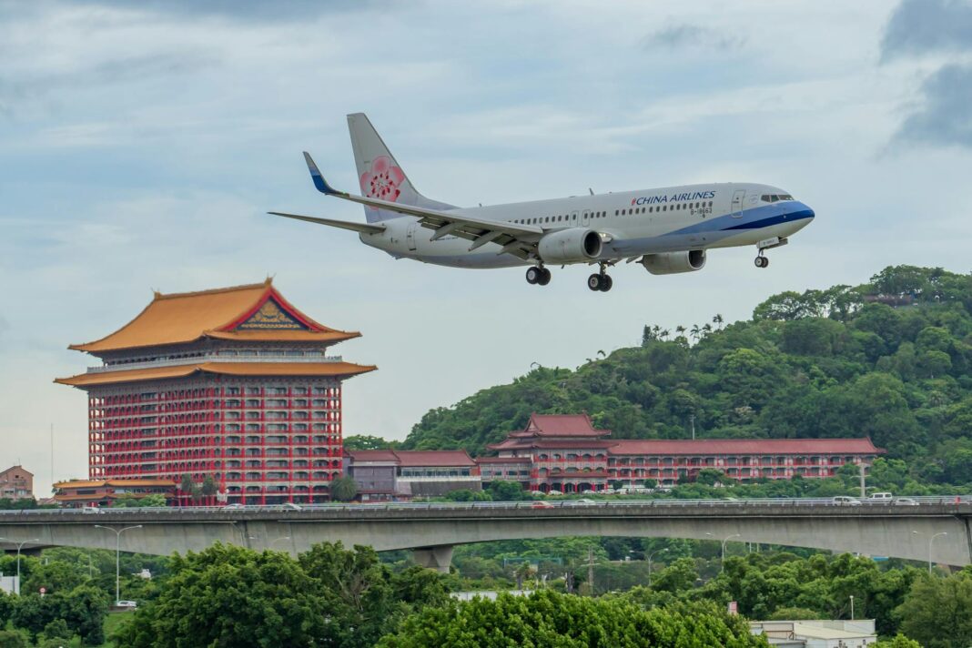 Nancy Pelosi Lands Taiwan Despite China’s Warning