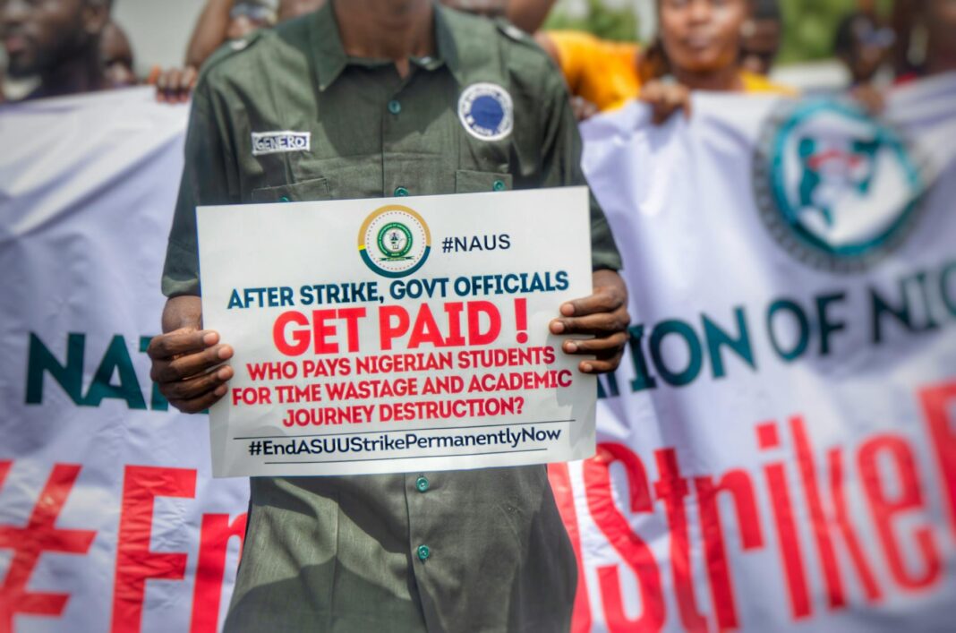 Nigerian Student Leaders Condemn ‘Bribed’ NANS President For Undemocratically Endorsing Jonathan – NewsRescue.com