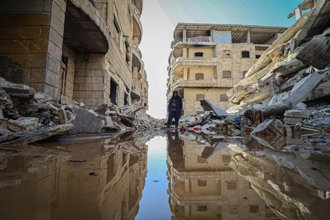 Syria Breaking: Several Reported Dead As Foreign Sponsored AlQaeda Rebels Fight FSA Rebels