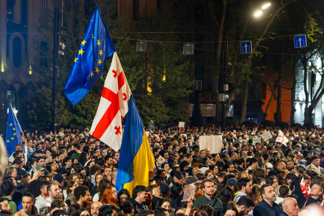 Thousands of Anti-lockdown Protesters Descend on Central London