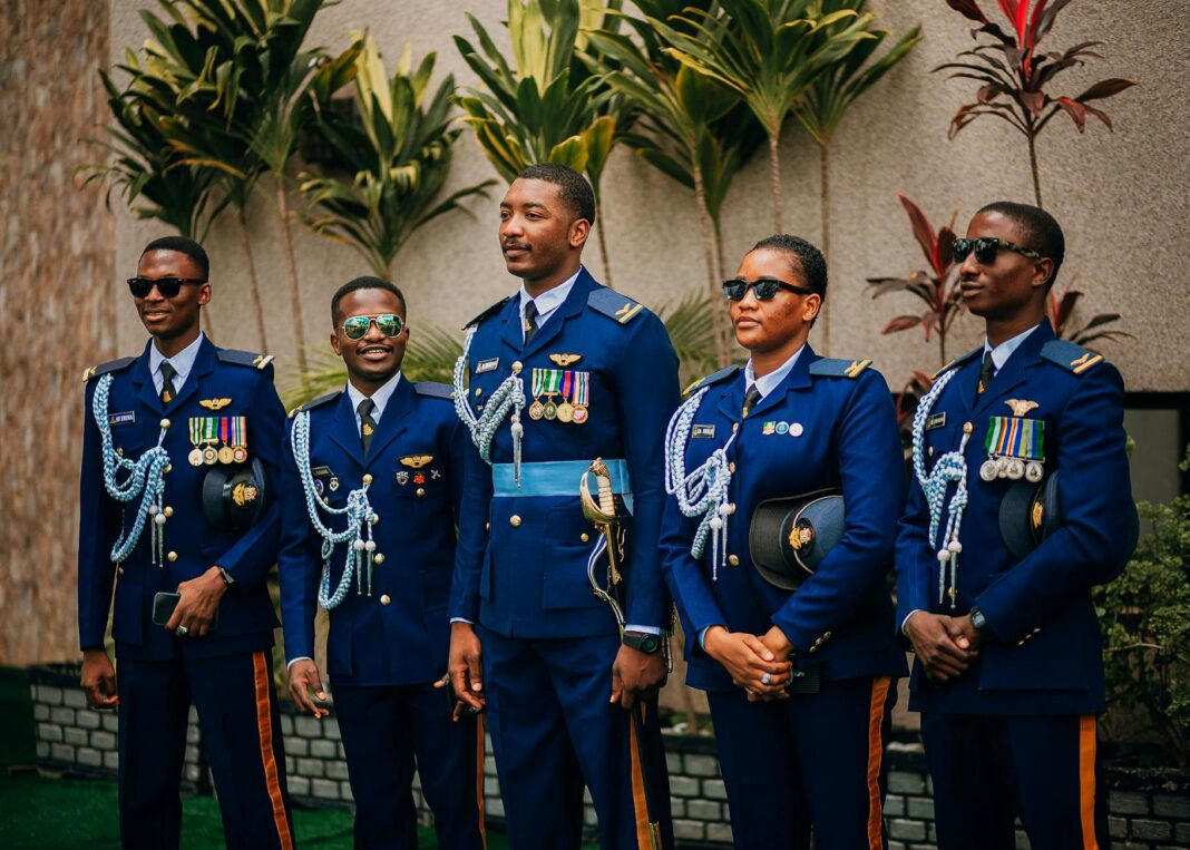 We Buy Our Own Uniforms, Nigerian Soldier Tells CNN: Corruption Is The Root Of The Military Failure – NewsRescue.com